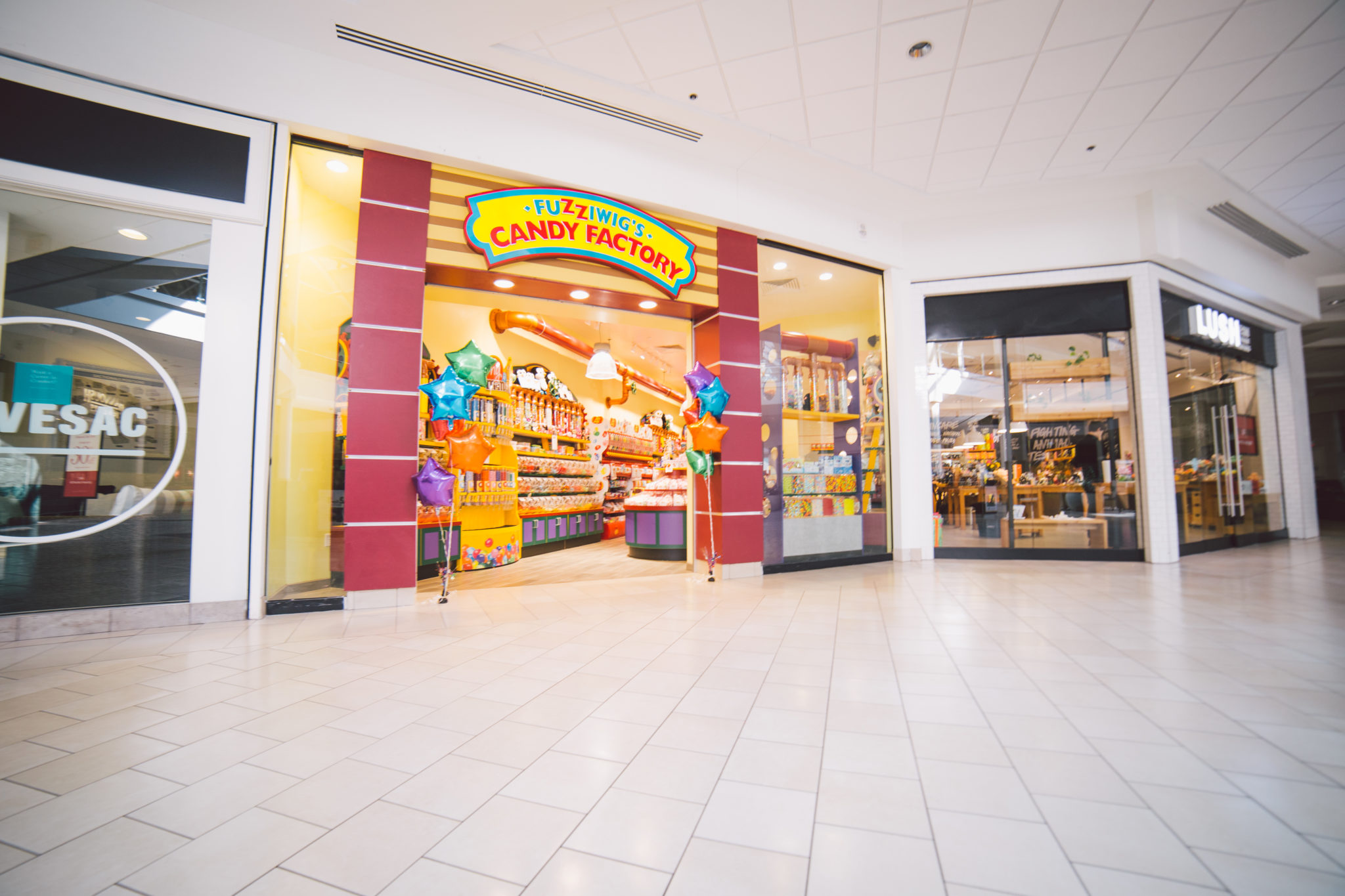 moneda pavimento Equivalente Fuzziwig's Candy Factory - Pheasant Lane Mall - Nashua, NH - MRG  Construction Management